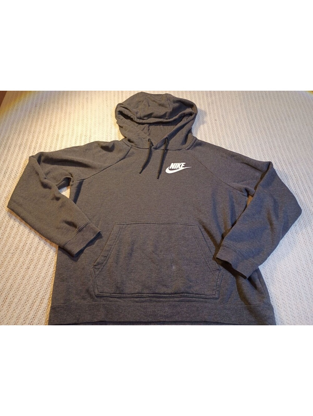 Nike Men's Medium Gray Pullover Hoodie Sweatshirt